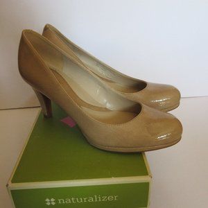 Naturalizer Lennox Taupe Heel Pump Size 8 M